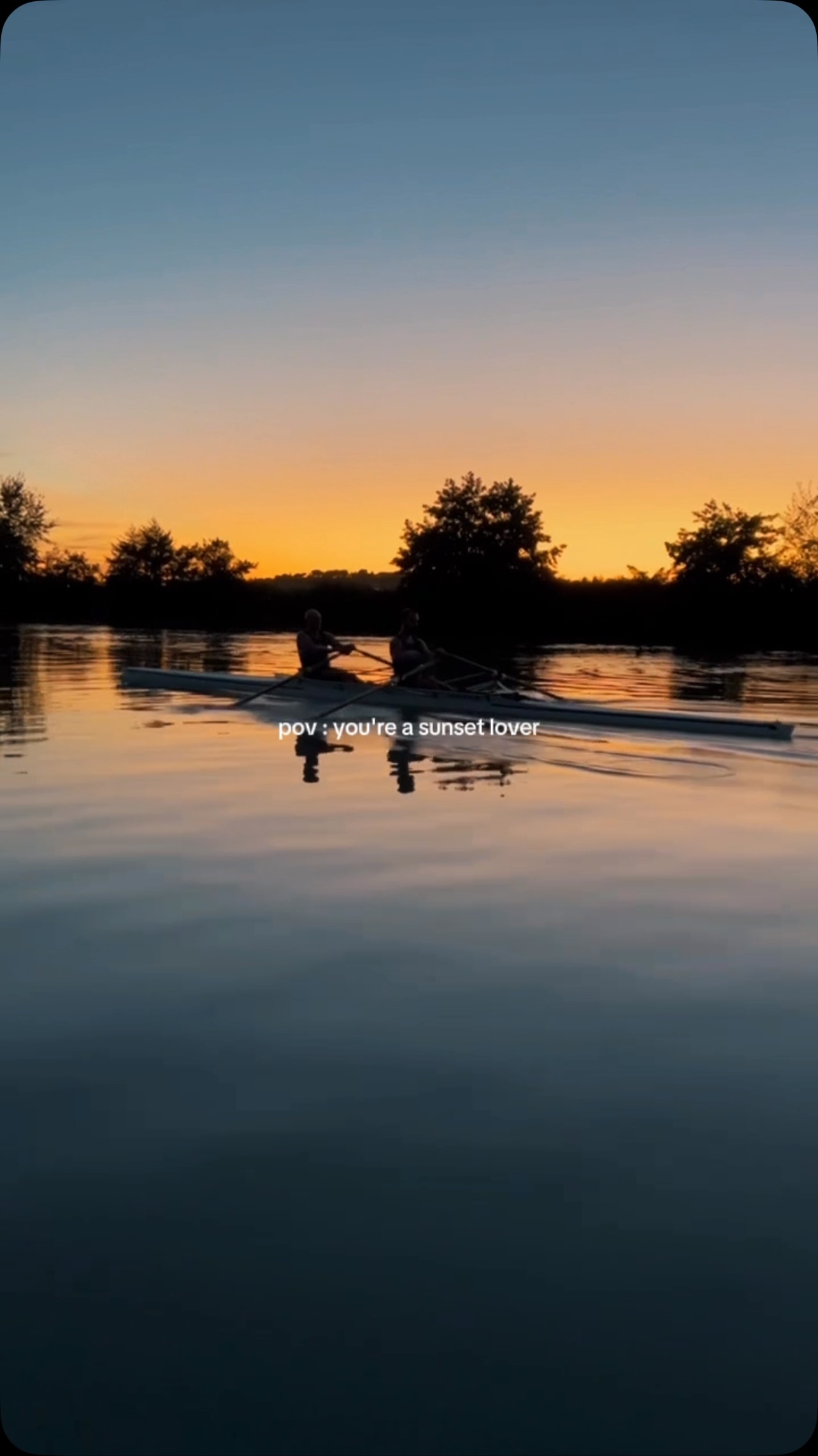 Hai mai visto il tramonto da questa prospettiva? 🌅🚣

Il canottaggio non è solo uno sport: è un modo unico per vivere il fiume, staccare dalla routine e condividere momenti indimenticabili.

📩 Scrivici in DM per ricevere tutte le informazioni e venire a provare.

#Canottaggio #SunsetLovers #Tevere #RowingLife #Workout